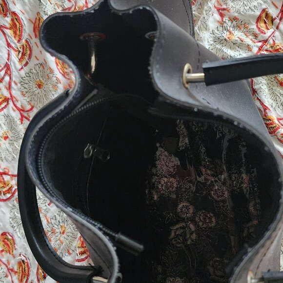 Black bag - Picture 6 of 9